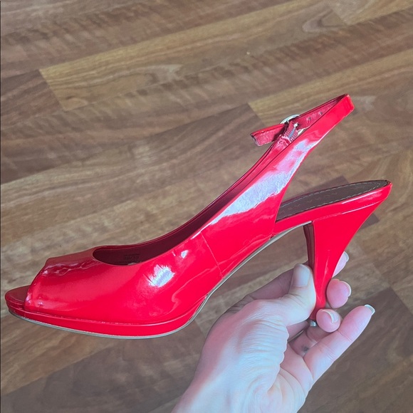 Like new Laura Ashley Vibrant Red Slingback Heels - Picture 5 of 16